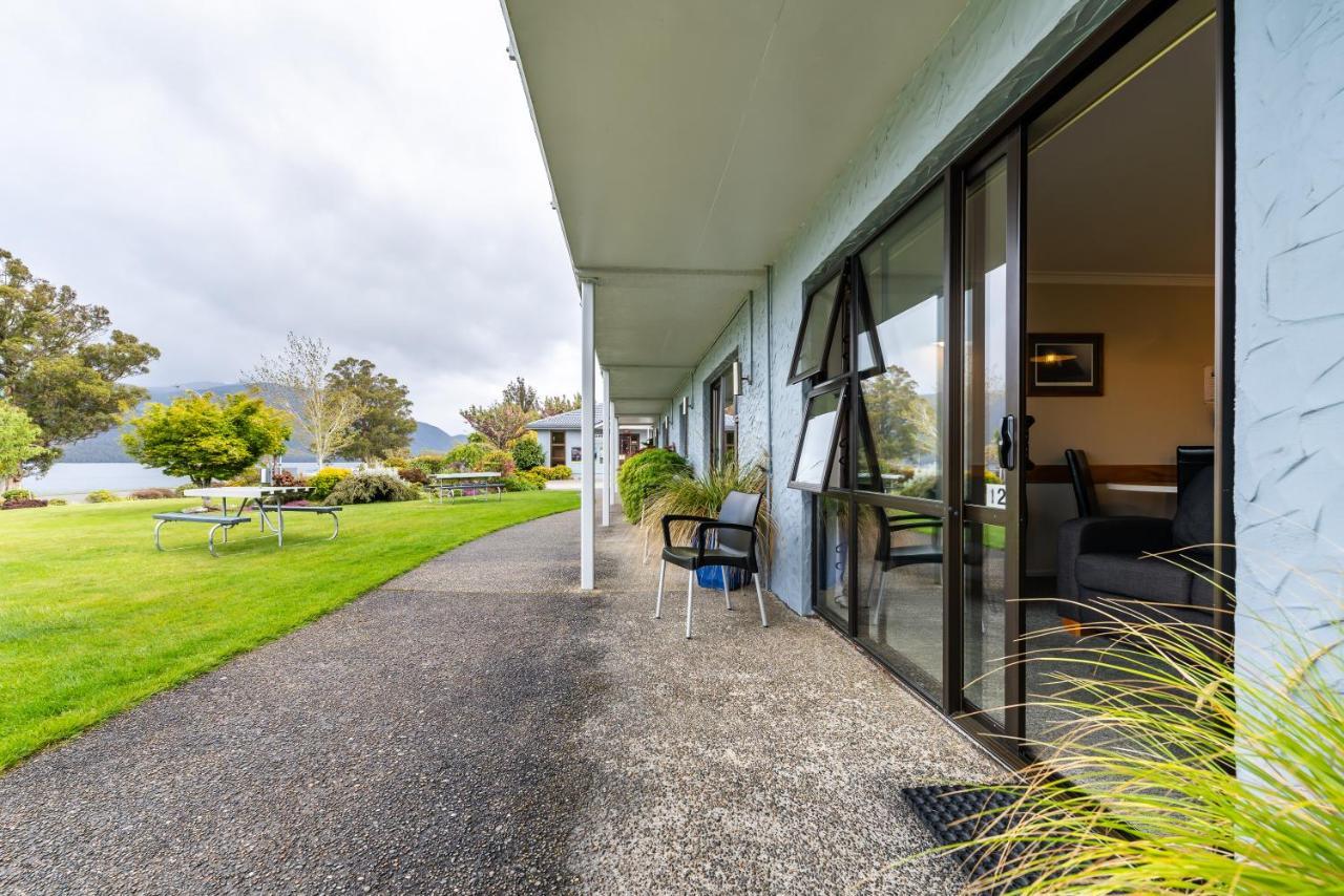 Lakeside Motel & Apartments Te Anau Exterior photo